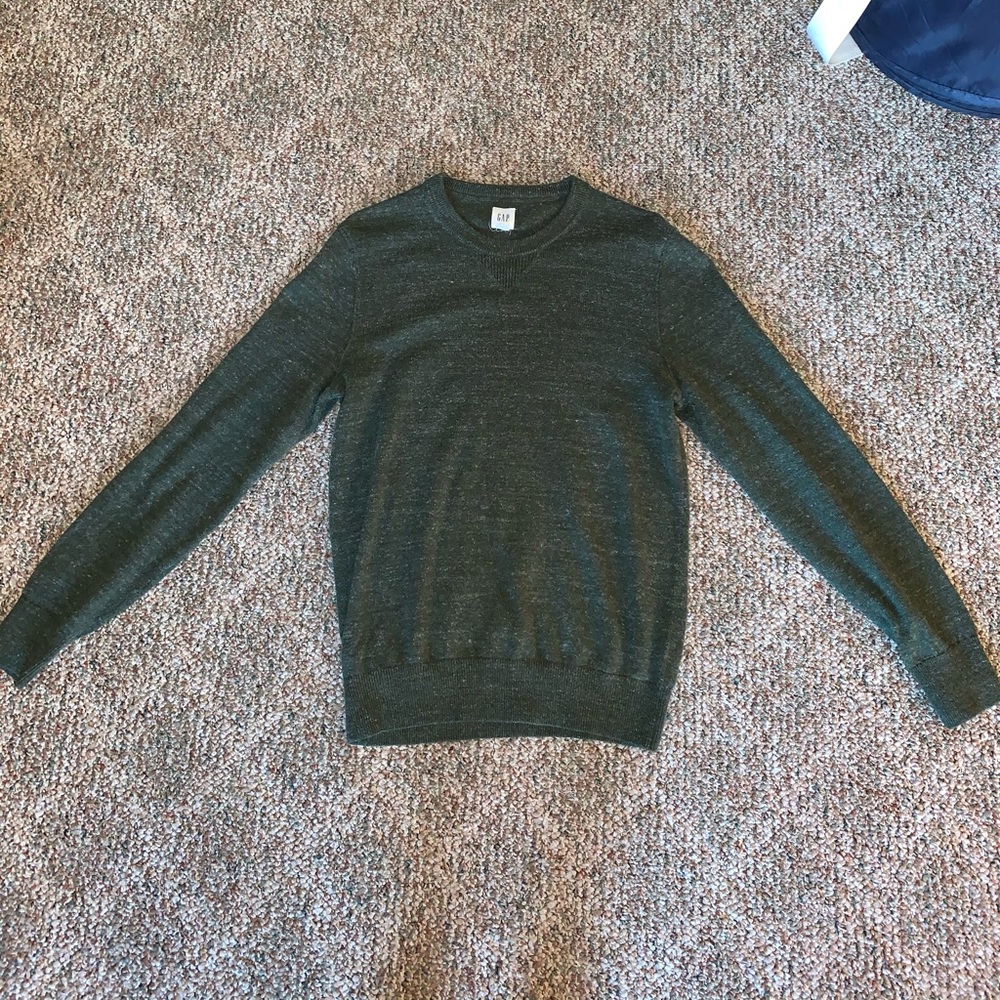 Gap Sweater (Men’s Small)